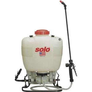 $130 Solo Diaphragm Pump Backpack Sprayer   4-Gallon Capacity, 60 PSI, Model# 475-B (missing wand and lid)