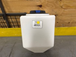 Norwesco 10 gal. Square Total Drain Tank