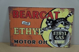 Vintage Style Metal Sign - Bear Cat Motor Oil