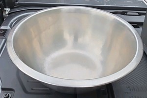 12-in stainless steel bowl