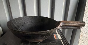 2 woks