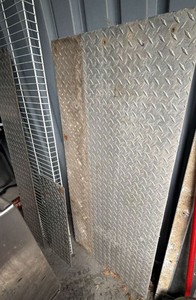 Diamond plates (3in lot)