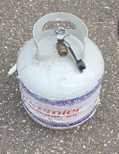 propane tank 20lb less than 14 full
