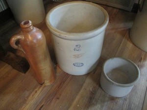 Red Wing 2-gallon Stoneware Crock