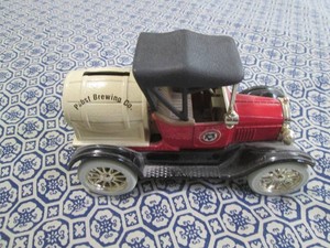 Ertl die cast replica bank 1918 Ford Model Runabout with Pabst Brewing Co advertisement