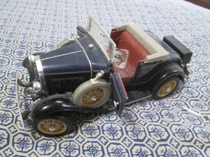 Motor City Classics die cast replica 118 scale 1931 Ford Model-A