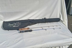 READY RIG ICE FISHING BAG WITH TWO NICE ICE RODS
