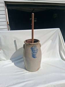 ANTIQUE BUTTER CHURN CROCK