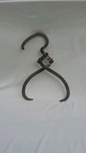 ANTIQUE LOGGING TONGS