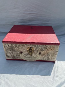 VINTAGE PORTABLE SUITCASE, RECORD PLAYER