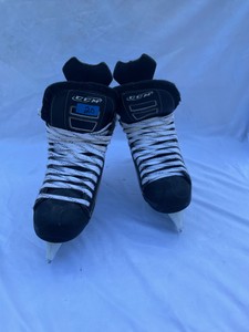 CCM VECTOR 01 HOCKEYSKATES ADULT SZ 9 LOT 20