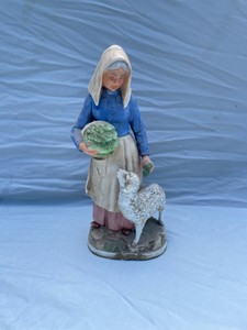 HOMCO FARMERS WIFE HOLDING VEGETABLES AND FEEDING A LAMB #31