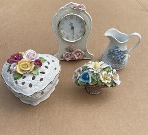 VINTAGE CERAMIC AND PORCELAIN DECORATIVE PIECES