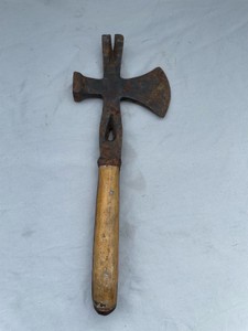 VINTAGE MULTIPURPOSE TOOL