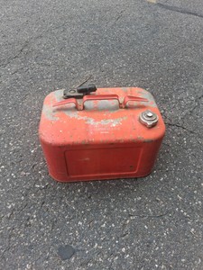 METAL MARINE BOAT GAS CAN
