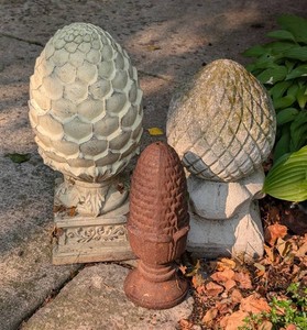 Y - Garden Finials - Pineapple Decorative Cones (Lot of 3)