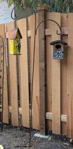 Birdhouse & Shepherd Hook 3-Piece Mixed Lot