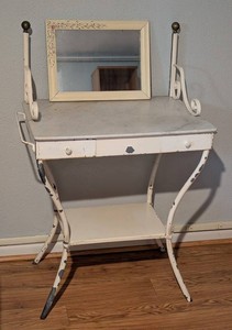 LL - Vintage Vanity Table With Marble Top & Mirror