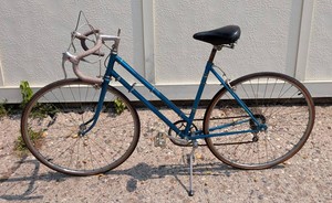 G - Vintage Bicycle - 26in Road Bike Unknown Maker