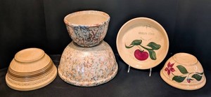 DR - Vintage Mixing Bowls & Pie Plate - Borgens Dairy, 1956 (Lot of 5)