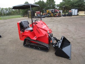AGT SDA-140T Skid Steer