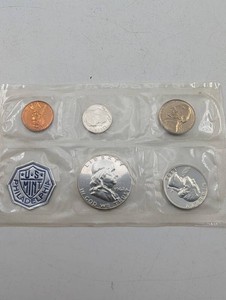 Estate U.S. Mint Philadelphia Coin Set