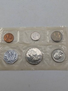 1961 U.S. Mint Philadelphia Proof Set