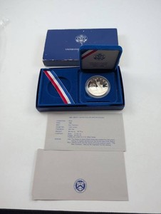 1986 Liberty Silver Dollar With Presentation Case And Papers