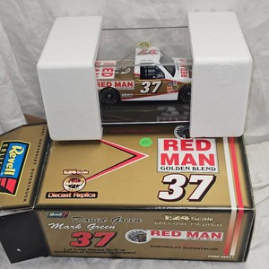 124 Revell Mark Green Die Cast Series