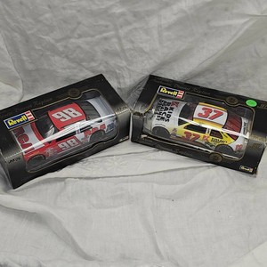2-124 Revell RCA, KMart Stock Cars