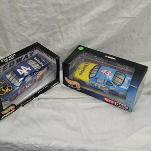 2-124 Hot Wheels Pro Kyle Petty and John Andretti Nascar