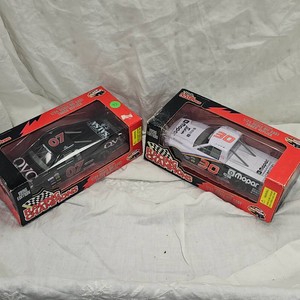 2-124 Racing Champions Race Trucks Series