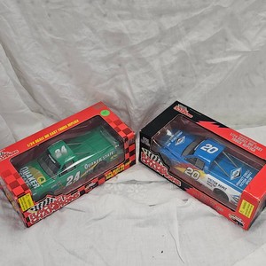 2-124 Racing Champions Race Trucks Series