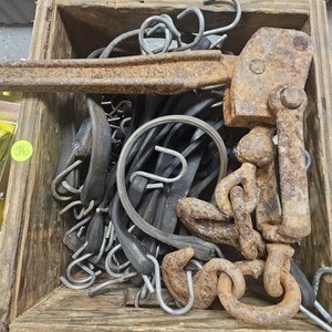 Box of Rubber Semi Tarp Straps