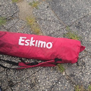 Eskimo Pop Up Portable Fish House