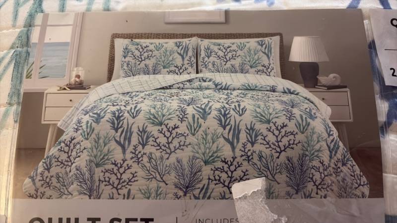 Quilt Set FullQueen Size Tree Themed, Looks Wintry, Comes With FullQueen Sized Quilt 90 x 90 and Two Shams 20 x 26