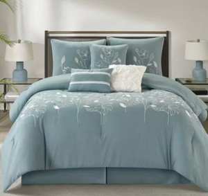 Nanshing 7pc King Safina Comforter Set Blue, New in Package RETAIL $150.00