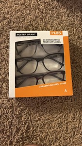 Foster Grant Design Optics Reading Glasses Prescription 1.25 3-Pack