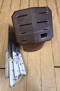Used Knife Set, White Handles, Stainless Steel, Slight Damage to Knife Grip on One or Two Knives