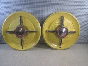 (BSB) Pair of Vintage 1965 Ford Galaxie LTD 4-Bar Flipper Hubcaps 15 - Painted