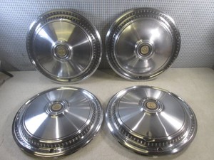 (D-3) Set of 4 1975-1979 Chrysler Cordova Mopar 15 Hubcaps
