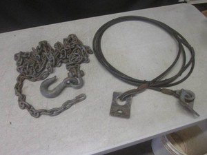 (F-1) 14 Log Chain with 1 Large Hook and 38 Coated Cable with Looped Ends