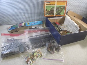 (EW5) Assortment of Train Track Accessories and Parts