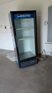 PEPSI SINGLE DOOR COOLER