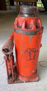 Heavy-Duty Hydraulic Bottle Jack with Handle