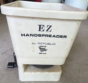 easy hand, spreader by republic made in the USA