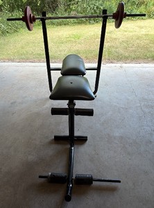 Weight bench with bar and 2-weights