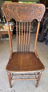 Antique Oak Press Back Spindle Dining Chair (Late 1800s  Early 1900s)