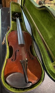 Vintage full size Violin with Bow & Hardshell Case