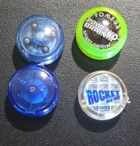 90s yoyos (4 in lot)